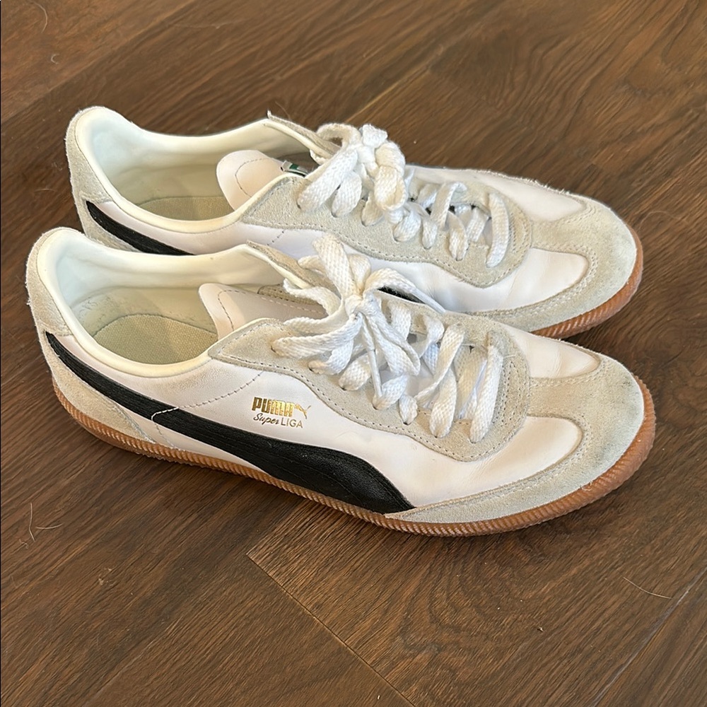 Puma sneakers